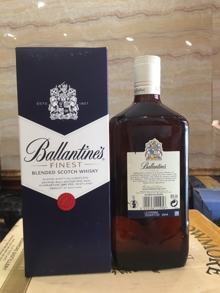 Mua Rượu Whisky Ballantine's Finest 700ml 39.7% - 40.3% - Kèm Hộp tại Tiki Trading | Tiki