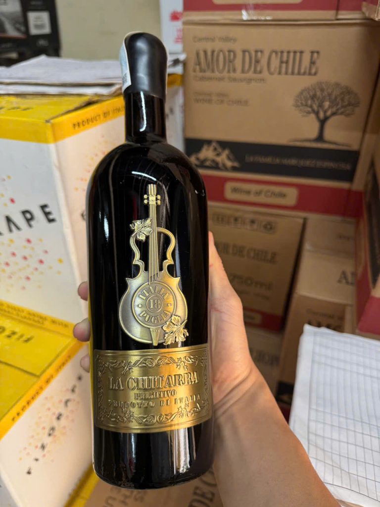 Rượu Vang Ý La Chitarra 18%