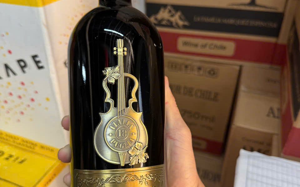 Rượu Vang Ý La Chitarra 18% - Công ty cổ phần thương mại dịch vụ Cát Linh