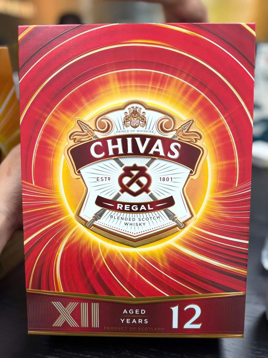 Rượu Chivas 12 quà Tết 2027 hộp đỏ vàng sang trọng – Chivas Regal 12 Years