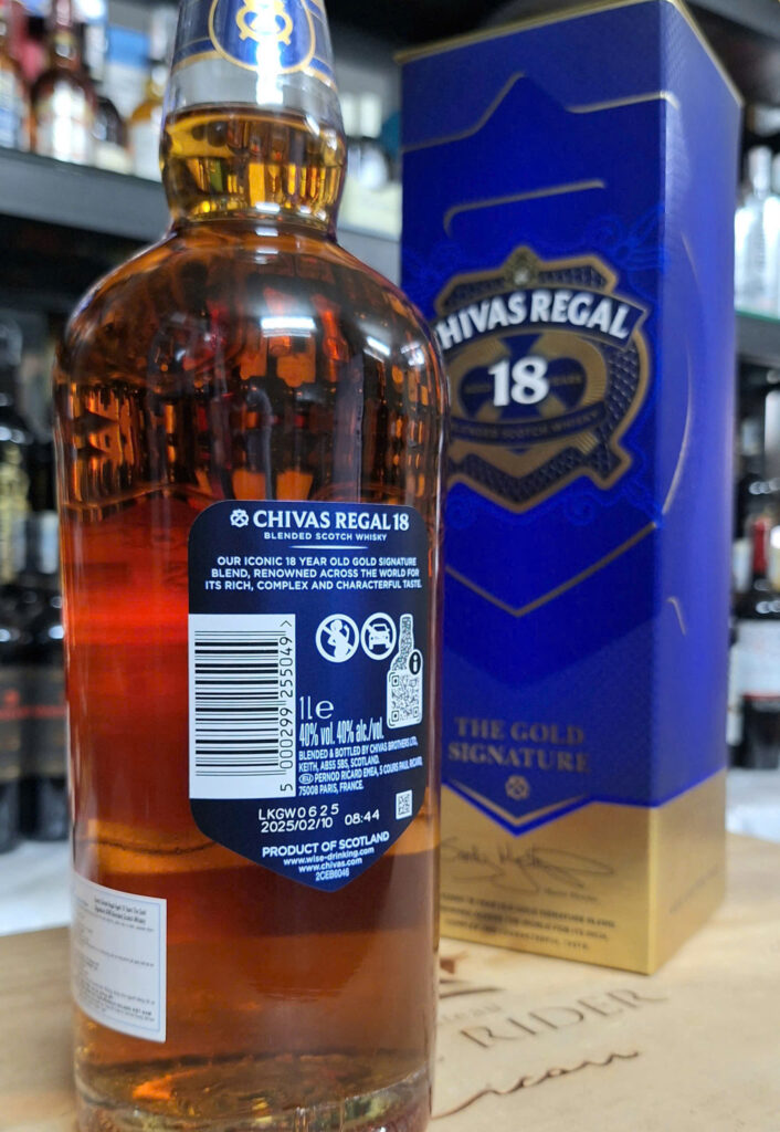 Nhãn sau chai Chivas 18 dung tích 1 lít nồng độ cồn 40 phần trăm